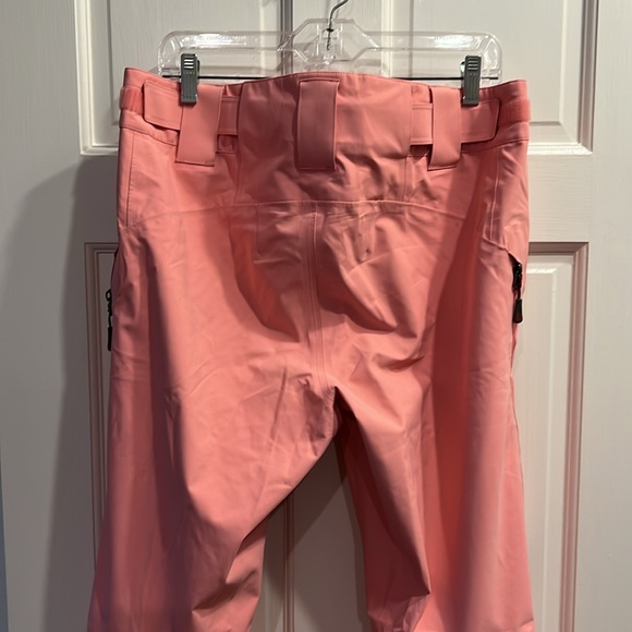 Stio Environ Women ski pant shell like new condition bubblegum pink large - Picture 7 of 10